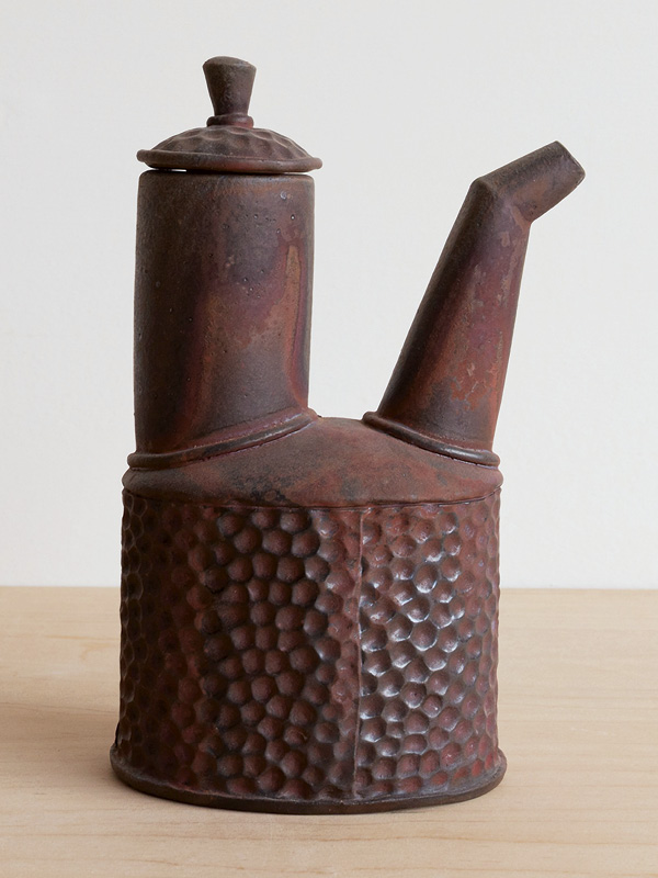Ayla Murray's Ewer, 8¼ in. (21 cm) in height, iron-rich stoneware with laterite slip, 2024.